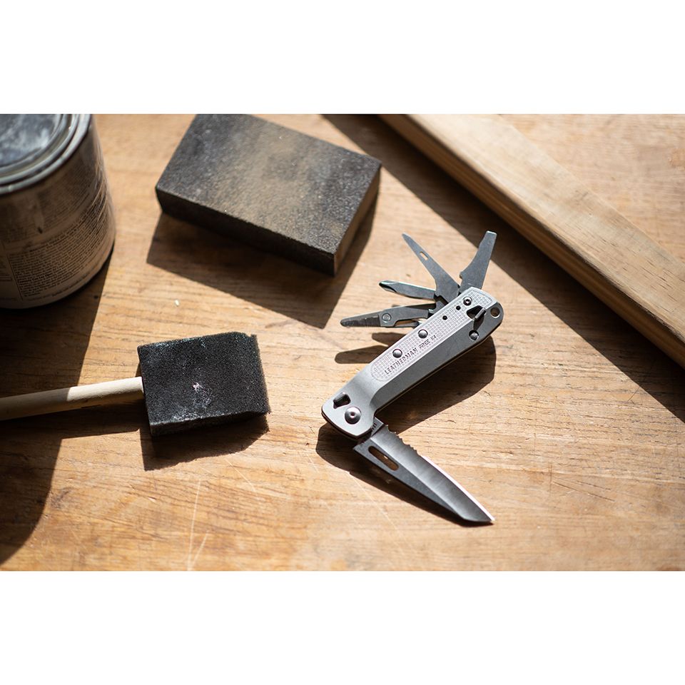Dụng cụ đa năng Leatherman FREE K4X