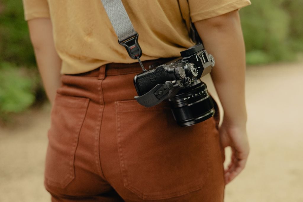 Dây đeo tay máy ảnh Peak Design Micro Clutch