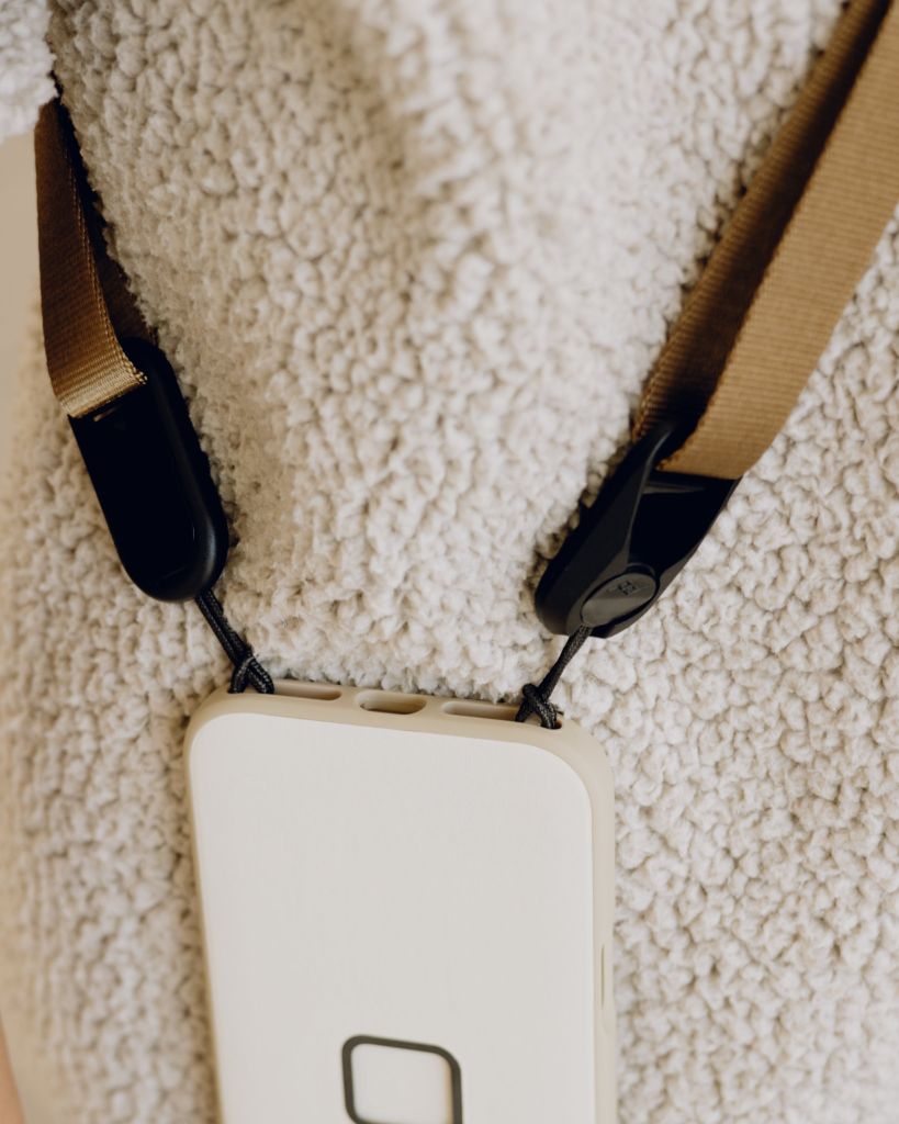 Ốp lưng Peak Design Everyday Clarino Case cho iPhone 16 Pro/Pro Max