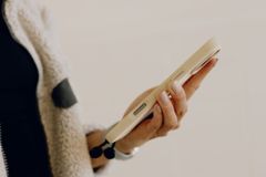 Ốp lưng Peak Design Everyday Clarino Case cho iPhone 16 Pro/Pro Max