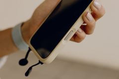 Ốp lưng Peak Design Everyday Clarino Case cho iPhone 16 Pro/Pro Max