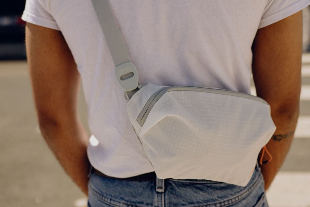 Túi Peak Design Outdoor Sling 2L