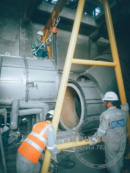  DT00028 Fabrication and installation of chimney combustion chamber for INSEE cement factory 