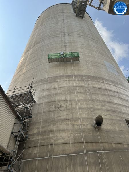  DT00043 Dự án: Sữa chữa vết nứt và xử lý bề mặt, Sơn chống thấm silo xi măng đốt ống khói nhà máy xi măng INSEE Phú Mỹ 
