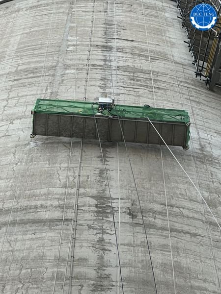  DT00043 Dự án: Sữa chữa vết nứt và xử lý bề mặt, Sơn chống thấm silo xi măng đốt ống khói nhà máy xi măng INSEE Phú Mỹ 