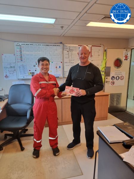  DT00045 Project:  Flush And Clean The Tub 