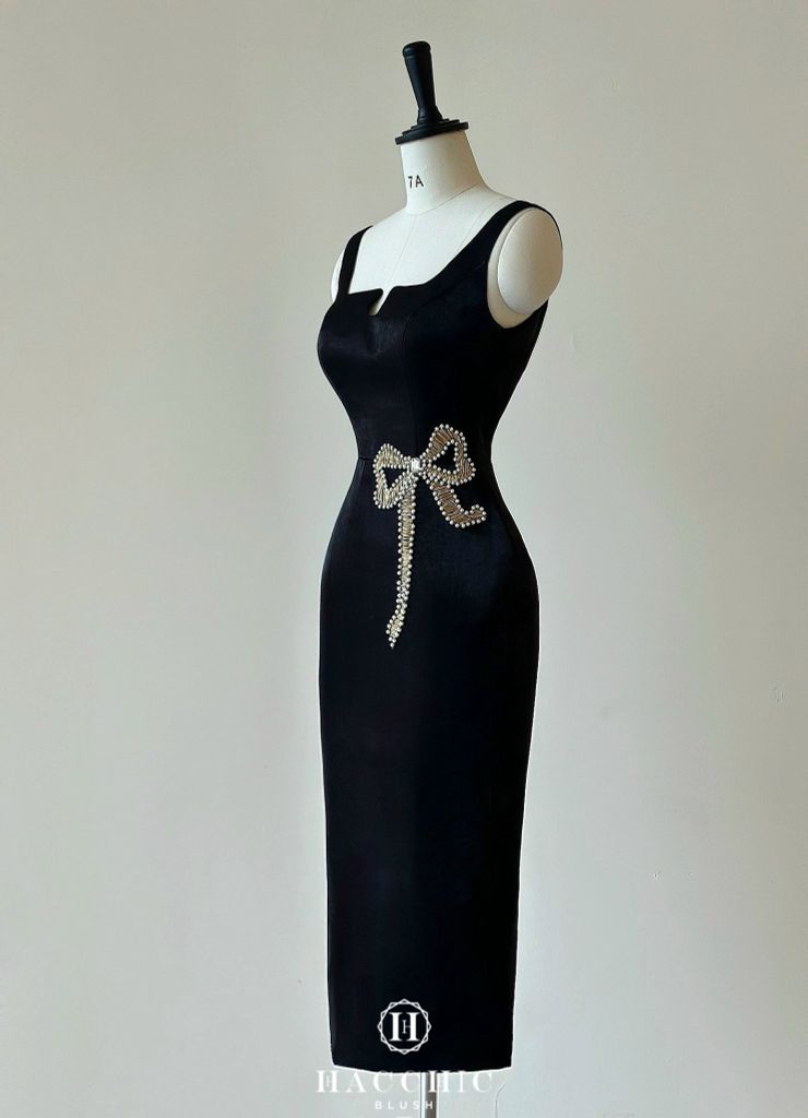 BLACK BOWTIE DRESS