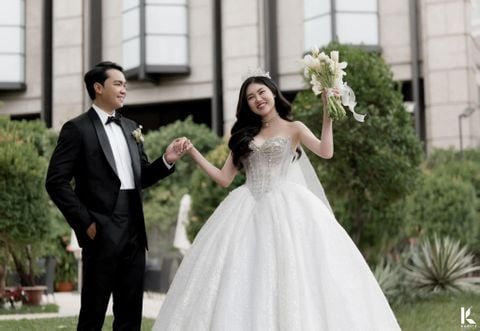 COUTURE BRIDE LOOK 24