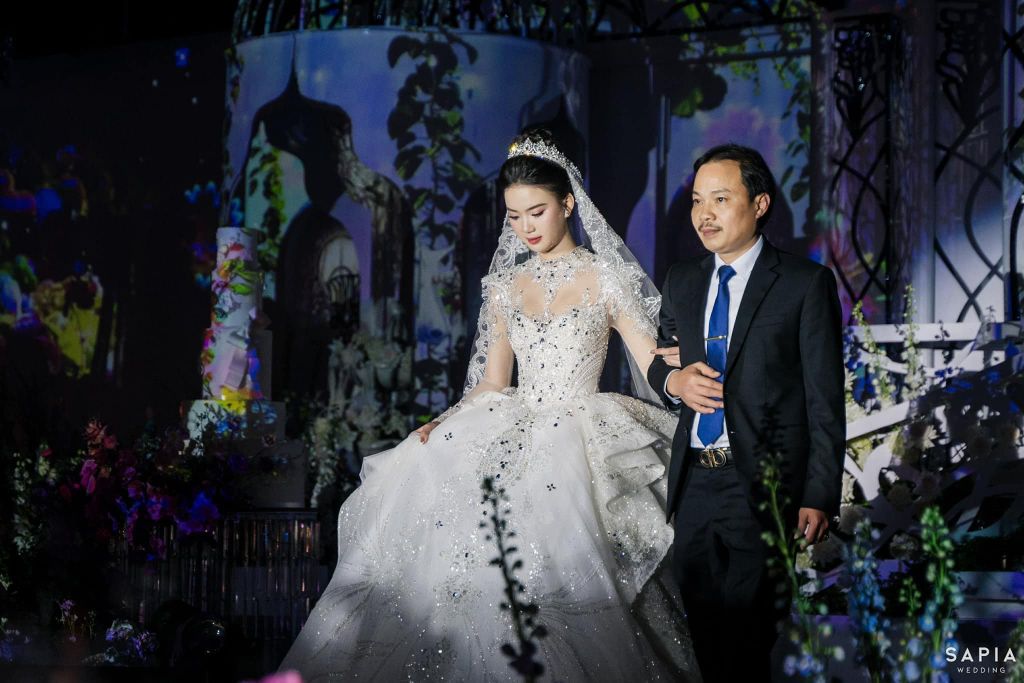 COUTURE BRIDE LOOK 21