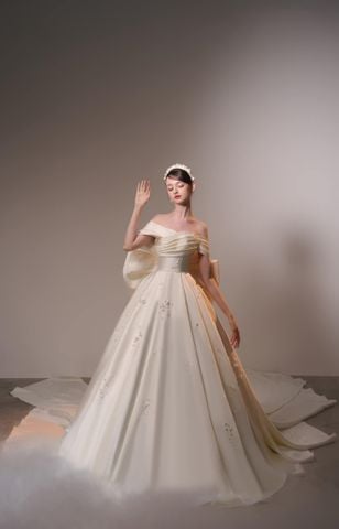 COUTURE BRIDE LOOK 16