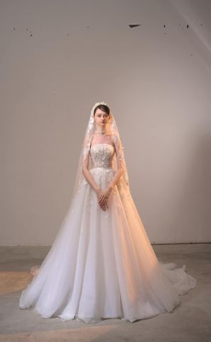COUTURE BRIDE LOOK 6