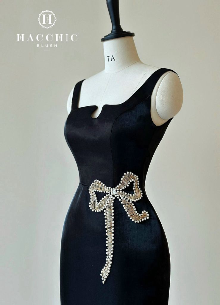 BLACK BOWTIE DRESS
