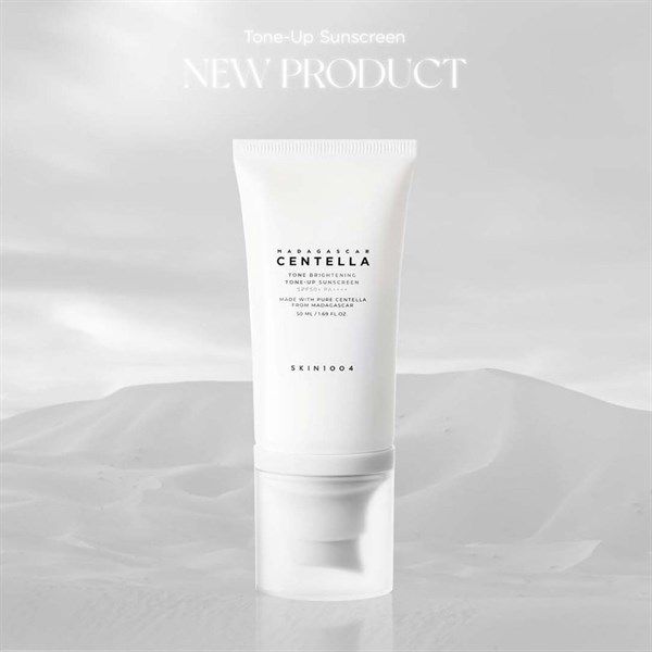 Kem Chống Nắng Skin1004 Madagascar Centella Tone Brightening Tone-Up Sunscreen SPF50+ PA++++ 50ml