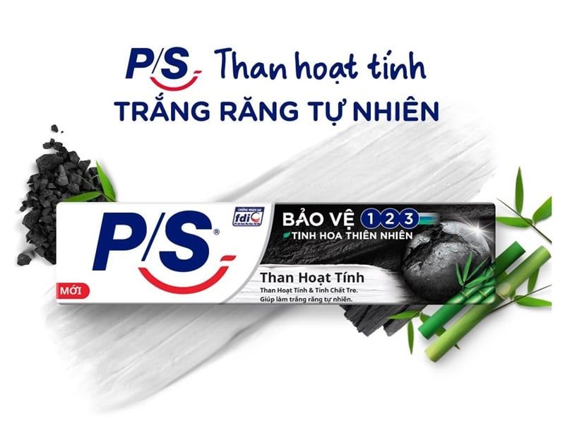 Kem Đánh Răng P/S Than Hoạt Tính Trắng Răng Tự Nhiên 230g
