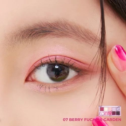 Bảng Phấn Mắt 10 Màu Romand Better Than Eye Palette
