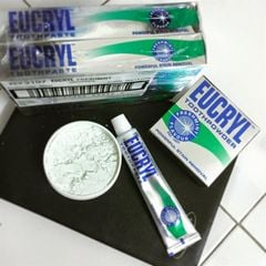 Kem Đánh Răng Tẩy Trắng Eucryl Toothpaste 62g