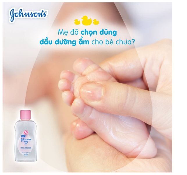 Dầu Massage Dưỡng Ẩm Johnson's Baby