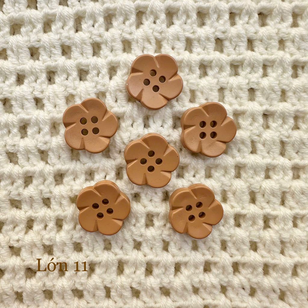 Gói 6 cúc áo 1.6cm, hình hoa, nhiều màu - Chou.ihandmade