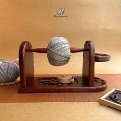 Giá đỡ gỗ ngang, có chỗ đựng len, phụ kiện đan móc, Chou.ihandmade