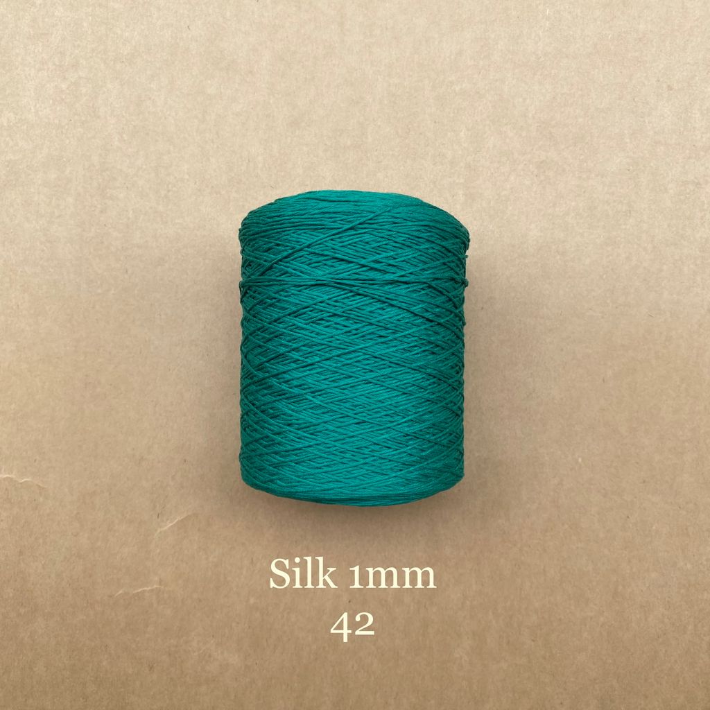 Cuộn sợi 100% Silk 1mm, 300g màu trơn