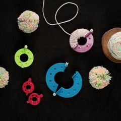 Set 2 Dụng cụ làm cục bông Pom Pom hãng Knitpro