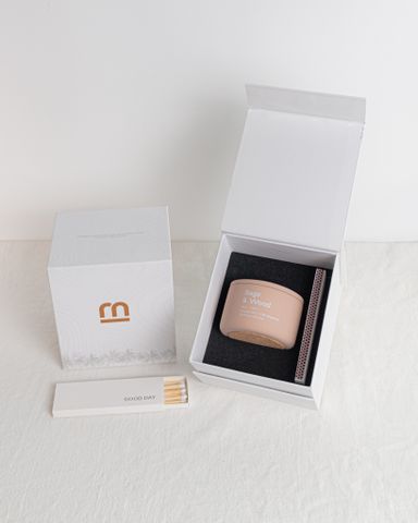 Nến thơm The Muse - Sage & Wood - Hương Xô Thơm & Gỗ Palo Santo