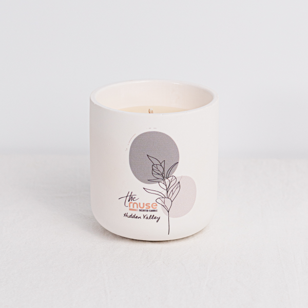 Nến thơm The Muse - Hidden Valley - Hương Hoa Linh Lan