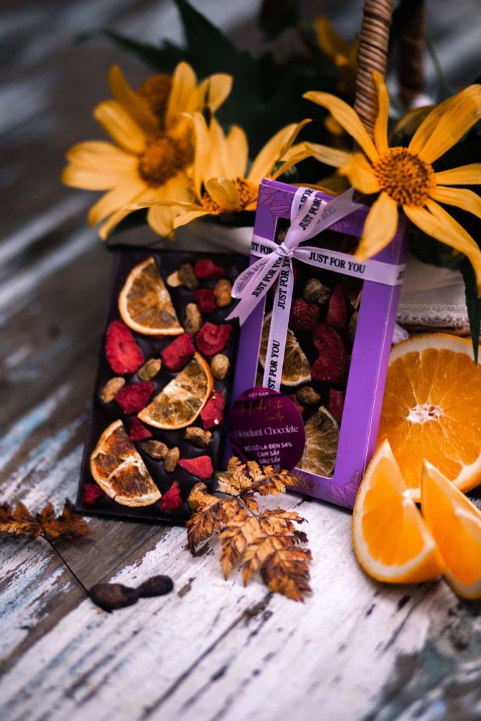 Thanh mendiant Sô cô la trái cây và hạt dẻ cười 100gr