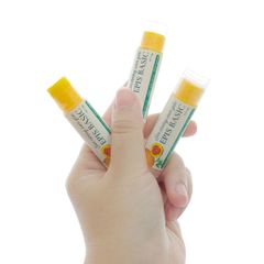 Son dưỡng cam gấc