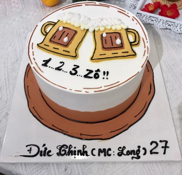 Bánh Sinh Nhật Mẫu Hai Ly Bia