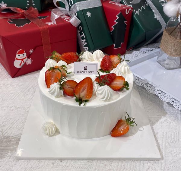 Bánh Sinh Nhật Mẫu Bánh Dâu Tây