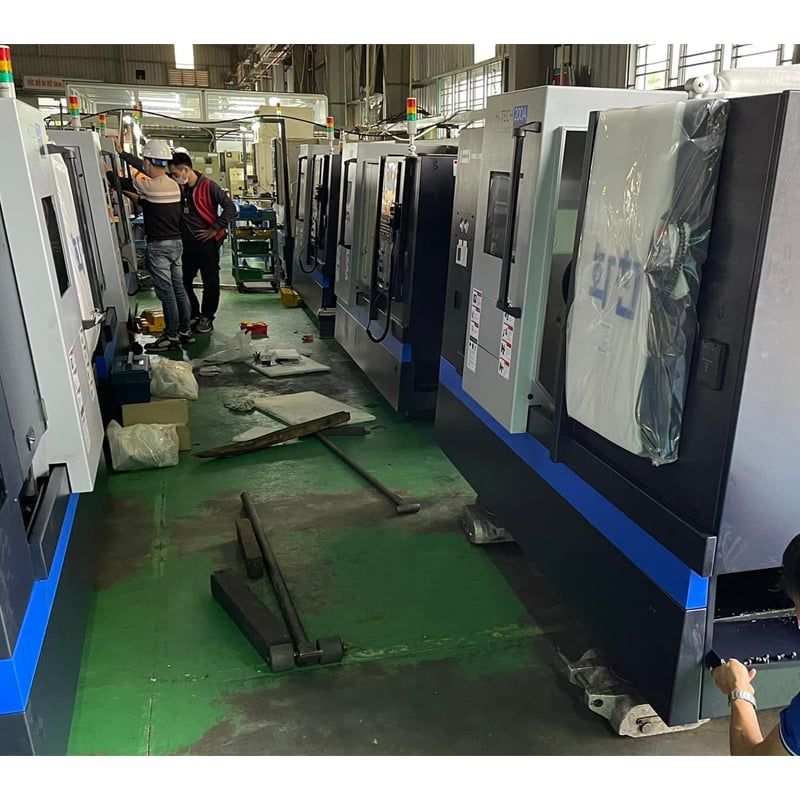  Hi-TECH 200 | MÁY TIỆN NGANG BĂNG HỘP CHUCK 8