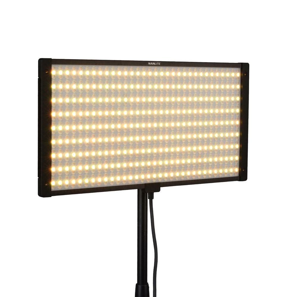 Đèn NANLITE PavoSlim 120B / 120C RGBWW