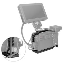 SmallRig 3164 - Khung bảo vệ kèm báng tay cầm Silicon dành cho Sony A6100/A6300/A6400