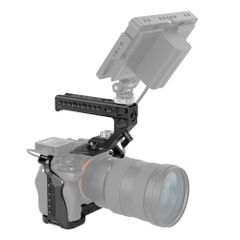 Khung  SmallRig 3009B đi kèm tay cầm dành cho Sony Alpha 7S III