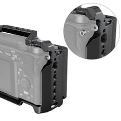 Khung và Báng tay cầm Silicone cho Máy ảnh Sony A6400/A6300/A6100 – SmallRig 3164 (NRSAB4)