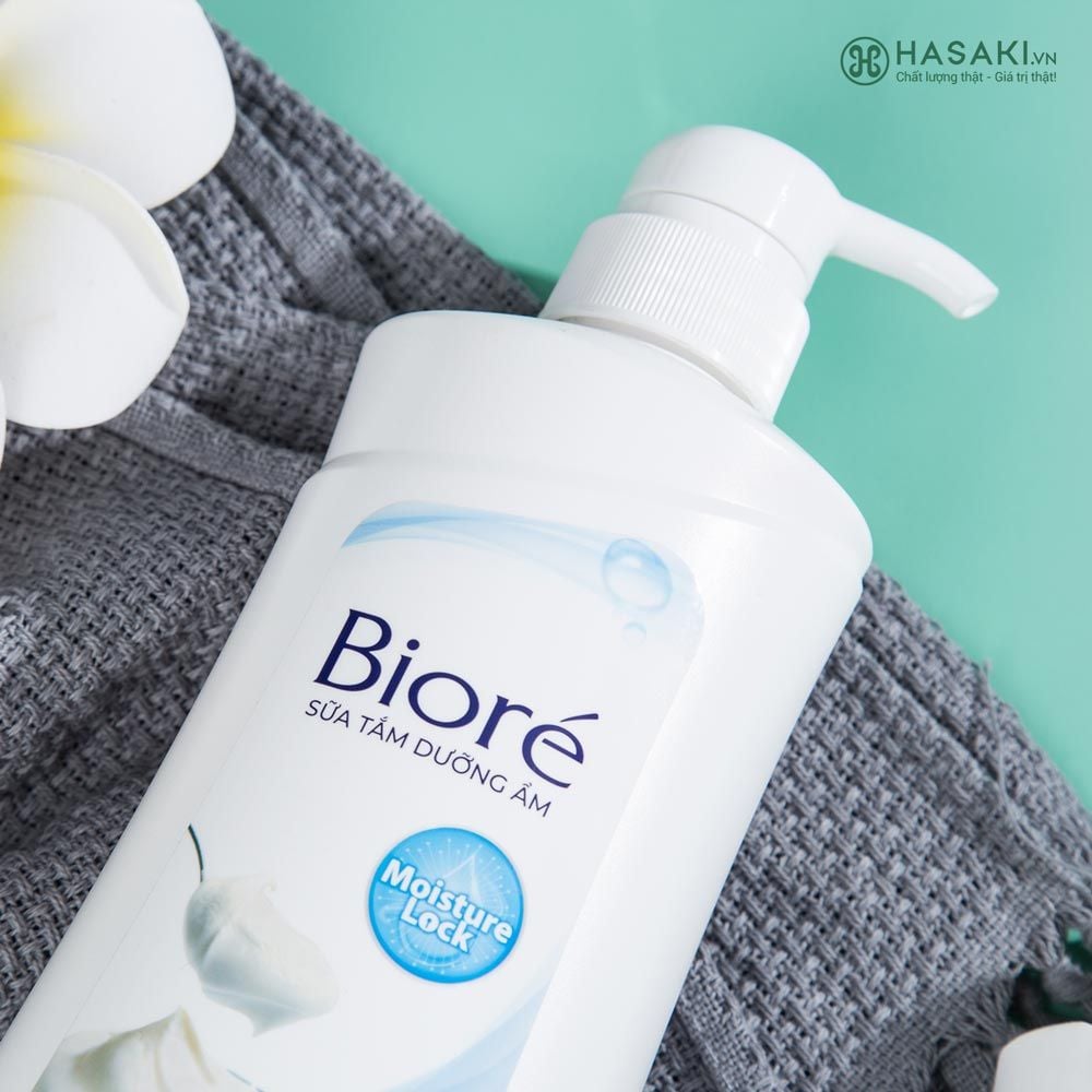 Sữa Tắm Bioré Dưỡng Ẩm Mịn Da Hương Sữa 530g