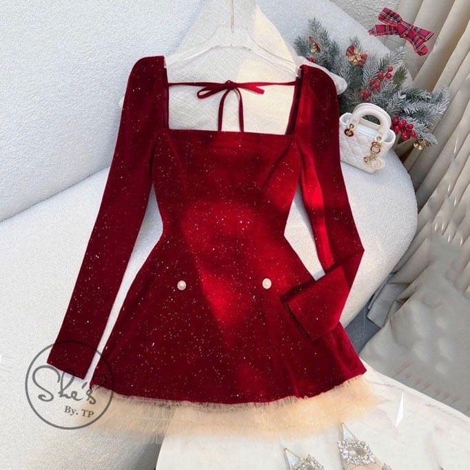 ĐẦM NHUNG LẤP LÁNH CỔ VUÔNG CỘT DÂY SAU LƯNG