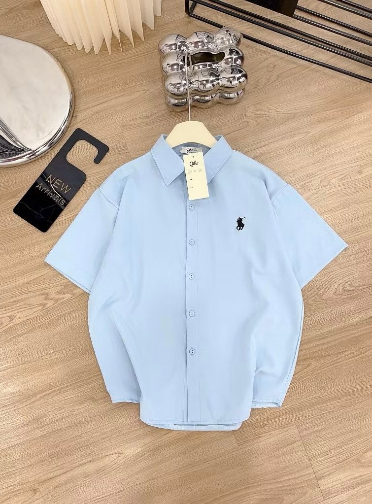 ÁO SƠ MI LỤA CÁT NGẮN TAY THÊU NGỰA NGỰC TRÁI