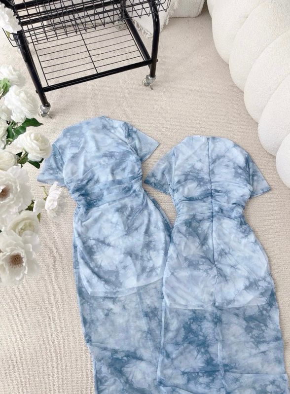 ĐẦM MIDI BODY LƯỚI LOANG MÀU XANH