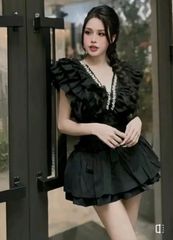 SET VOAN TƠ CỔ V ĐÍNH HOẠ TIẾT BẠC KÈM CHÂN VÁY TẦNG BO CHUN