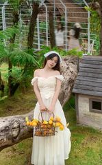 SET ÁO TAY RỚT HOA NỔI ĐAN DÂY NƠ KÈM CHÂN VÁY MAXI 4 TẦNG