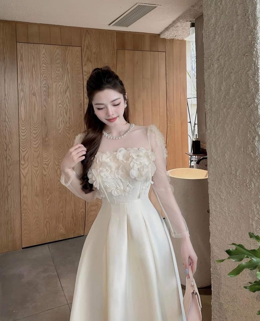 ĐẦM XÒE DÀI HOA NGỰC ĐÍNH NGỌC TRAI