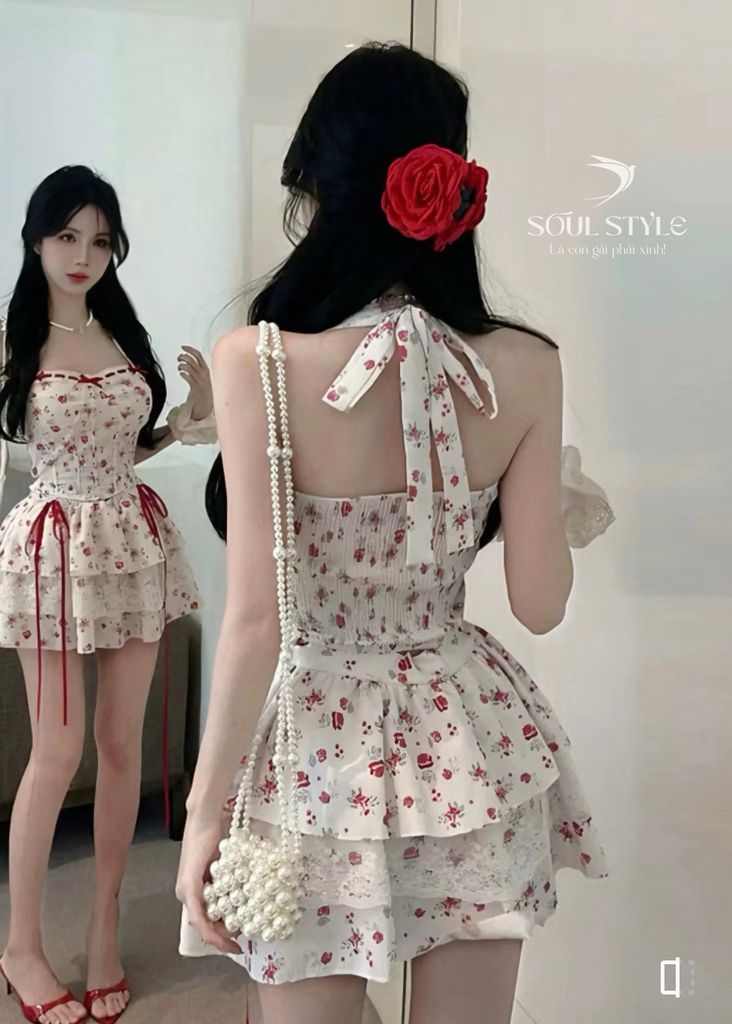 SET HOA ĐỎ ÁO CROPTOP PHỐI NƠ KÈM CHÂN VÁY TẦNG XOÈ NGẮN