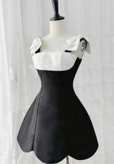 ĐẦM TAPTA PHỐI NƠ TRẮNG VAI ENICA DRESS