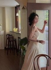 ĐẦM LỤA MIDI HAI DÂY KHOÉT EO DÁNG DÀI