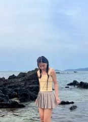 AUDREY TOP - ÁO THUN CROPTOP CỔ VUÔNG CỘT NƠ HAI BÊN NGỰC