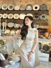 (NT) ĐẦM LỤA SATIN LỆCH VAI KÈM DÂY CỔ NHÚN EO