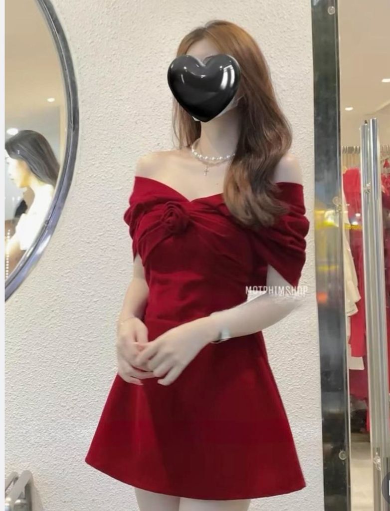 FREESIZE ĐẦM NHUNG ĐỎ BẸT VAI ĐÍNH HOA HỒNG ROSIE DRESS