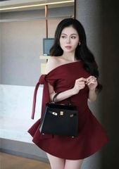 ĐẦM XÒE LỆCH VAI BUỘC NƠ KÈM TAG NƠ
